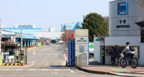 철수설 한국GM, 직영 서비스센터 없애고 부평공장 일부 매각