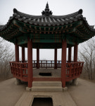 바닥 뚫린 정자에 경찰 추락사…비극 부른 공무원 벌금형