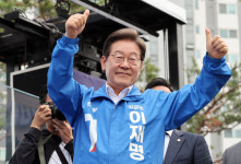 이재명 “유시민 발언 부적절…사과했으니 국민도 용서할 것”