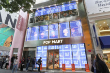 [Biz-inside,China] 中 라부부, 줄 서도 못 산다...30억 개 팔린 글로벌 인기 요인 무엇?