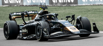 질주 본능을 깨우는 퍼포먼스...IWC, 영화 ‘F1 더 무비’ 속 세계관을 완성하다 [더 하이엔드]