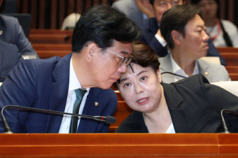 '전한길 입당 논란' 윤희숙 