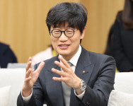 네이버, 엔비디아와 손잡고 제조용 피지컬 AI 플랫폼 만든다