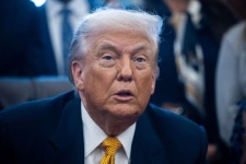 트럼프 야심에, 美-덴마크·그린란드 만났지만…근본적 이견