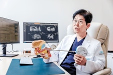 조직 절개 안 하고 전립선비대증 치료···일상 회복 빠른 ‘유로리프트’ 주목 [Health&]