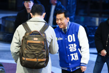바보 노무현 길 갈 것 이광재, 강원지사 불출마로 세번째 양보