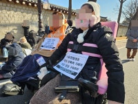 경찰, 인천판 도가니 색동원 시설장 2차 소환…金 총리 진상 철저 규명