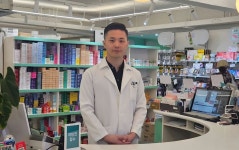 약국서 화장품 싹 쓸어간다…외국인 몰리는 홍대 약국 정체 [비크닉]