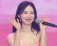 ‘미스트롯’ 김나희 8월 결혼...남편은 맥킨지 출신 사업가