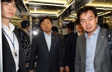 이원택 7일 ‘식비 대납 의혹’ 경찰 출석…같은 날 김관영 출마 회견