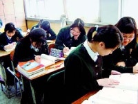 “야간자율학습→EBS수능강좌→토·일요일엔 학원…더 힘들어”  