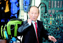세계로 발품 팔아 ‘버클 명가’ 꿈 일궜죠