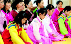 어머니는 마음으로 큰절