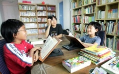 [대안생활백서] 우리집 거실은 꿈 자라는 도서관