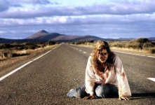 영화 ‘울프 크릭’ 호주 사막 여행길의 ‘악몽’