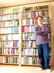 “사라지는 것의 끄트머리 우체국은 책과 비슷해요”