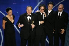 앨 고어 출연 ‘불편한 진실’ 호소…오스카를 움직였다.