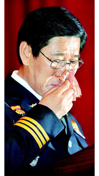 경찰 해도 너무했다. ‘거짓말잔치’