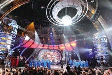 스타 지지, 전화 한 통!