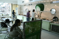 종업원 행복 위해 점심만 파는 착한 식당