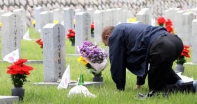 현충일 53돌…추모 정성