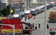 경북·전남·광주 화물연대 지부 잇따라 파업