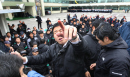 대우자판, 용역 동원 ‘노조원 몰아내기’