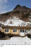 산비탈에 레일 깔고 5가구 무농약 나물농사