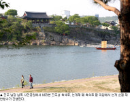 논개가 노닐던 길따라 풍류객들이 읊던 시따라