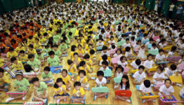 전교생 ‘아리랑’ 합주