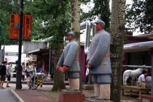 가난한 예술가의 터전 ‘베이징 789 예술구’의 타락