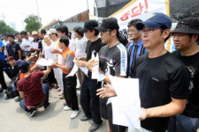 잠 못드는 평택공장…희망퇴직 규모 ‘막판 쟁점’