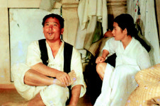 서방질 주도하는 암컷 한국문학에 내려앉다