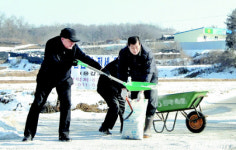 한파 덮쳐 구제역 방역 무방비 ‘설상가상’