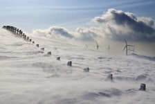 대자연의 예술 ‘렌즈구름’ 순간포착, 마치 UFO