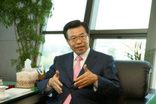 “재개발 분쟁, 조정위 만들어 해결…이태원관광특구·용산상가 활성화”