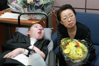 ‘연세대 호킹’ 신형진씨 어머니 명예졸업