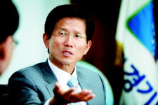 김문수 지사에게 춘향전 한 권 보내드려야겠어요