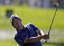 몰래 공주워 연습하던 동포소년 PGA 정상에 서다