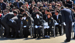 김 총리 “천안함 사건 교과서 수록 노력”