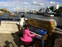 ‘나를 연주해주세요, 난 당신 거예요’