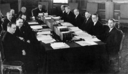 선거전 ‘권력분점 공약’ 연립정권…스웨덴 부흥 초석 다졌다