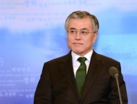 문재인 “대통령 집무실 정부종합청사로 이전” 청와대는 국민에 개방