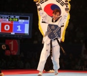 김유진·김태훈, 태권도 금메달 추가