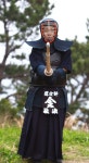 기 실린 죽도의 끝에 바람이 먼저 눕는다