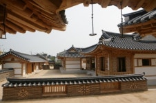 내 방 앞 흙마당 뜨끈뜨끈 구들장