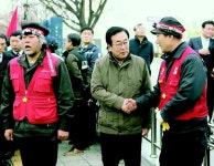 합동양조분회 송복남·택시부산지회 심정보씨, 고공농성 253일만에 땅으로