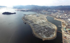 ‘가고픈 남쪽 바다’ 메워 아파트숲 세우나