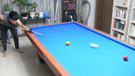 [덕기자 덕질기] 거실 당구대를 찬양함