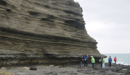 ‘화산학 교과서’ 제주 수월봉 지질공원 트레일 열려요